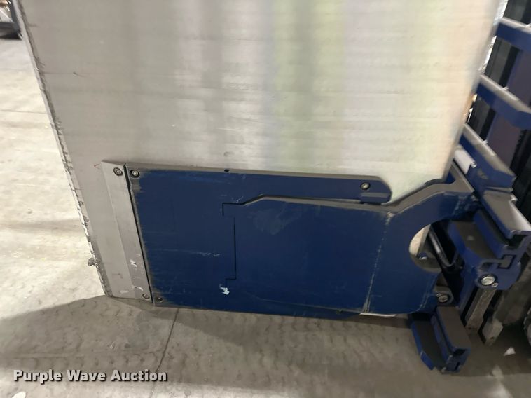 image for item EB2585 2019 UniCarriers CSF40 forklift