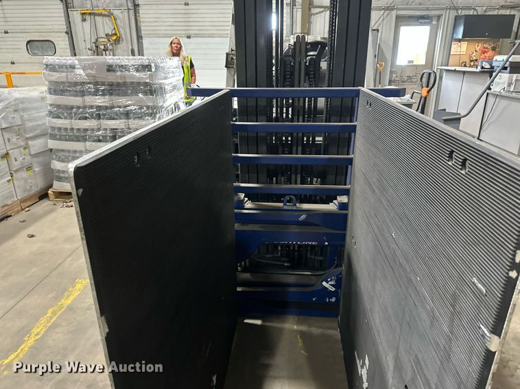 image for item EB2585 2019 UniCarriers CSF40 forklift