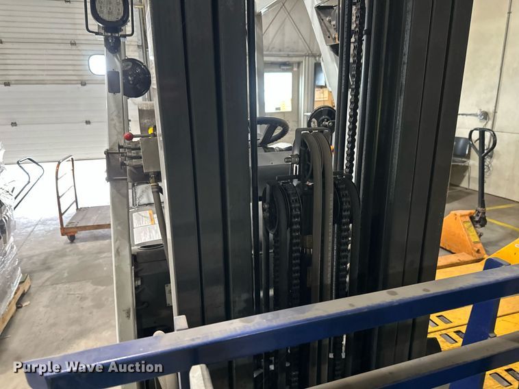 image for item EB2585 2019 UniCarriers CSF40 forklift