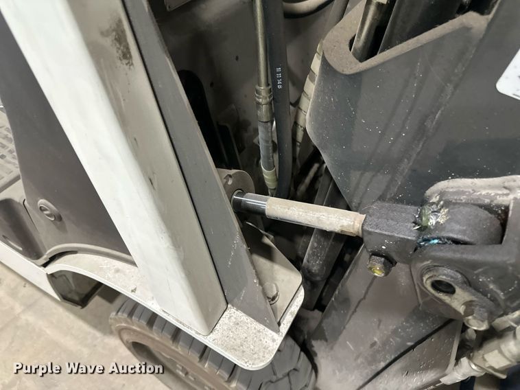 image for item EB2585 2019 UniCarriers CSF40 forklift