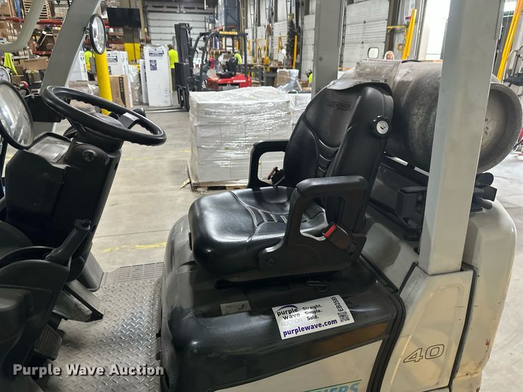 image for item EB2585 2019 UniCarriers CSF40 forklift