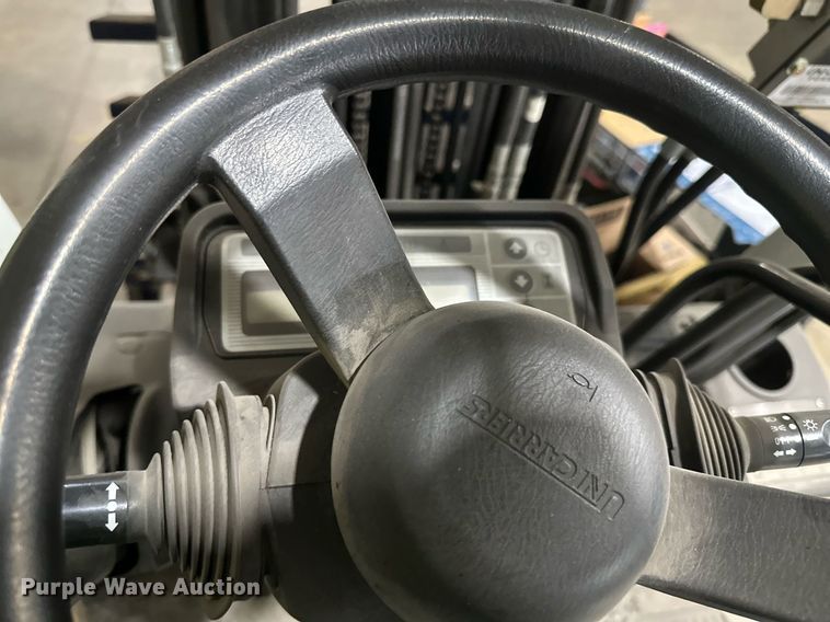 image for item EB2585 2019 UniCarriers CSF40 forklift