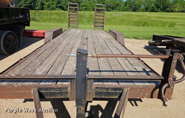 image for item EB8065 2007 Starlite equipment trailer