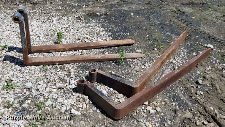 image for item EB8084 (2) sets of forks