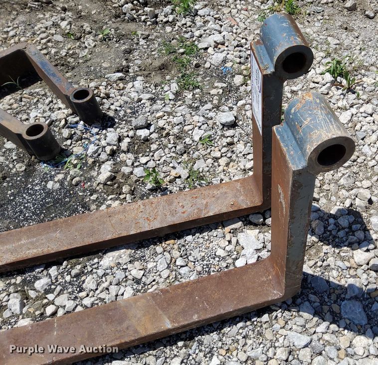 image for item EB8084 (2) sets of forks