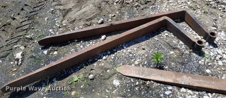 image for item EB8084 (2) sets of forks