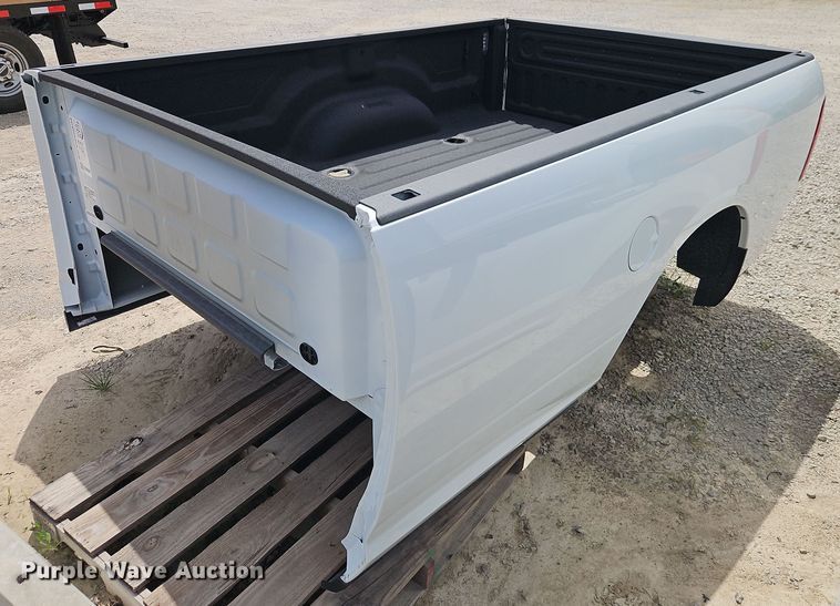 image for item EB8089 Pickup truck bed