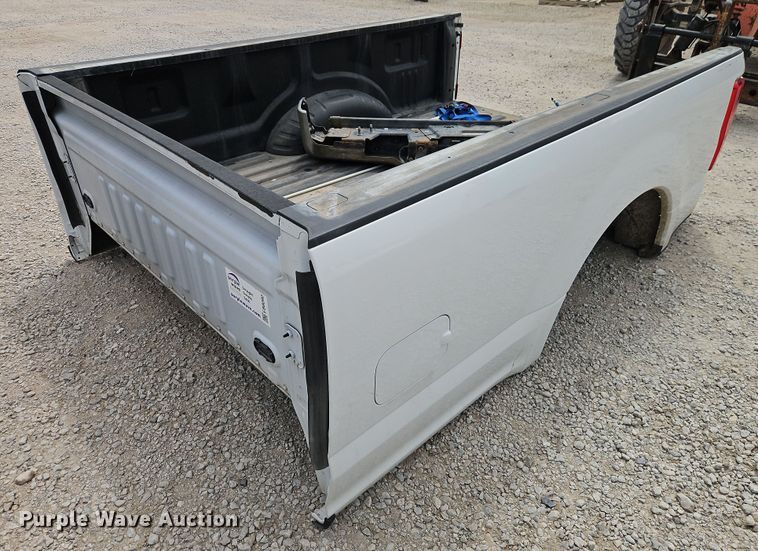 image for item EB8090 Pickup truck bed