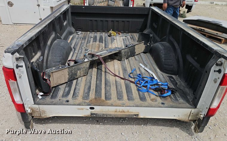 image for item EB8090 Pickup truck bed