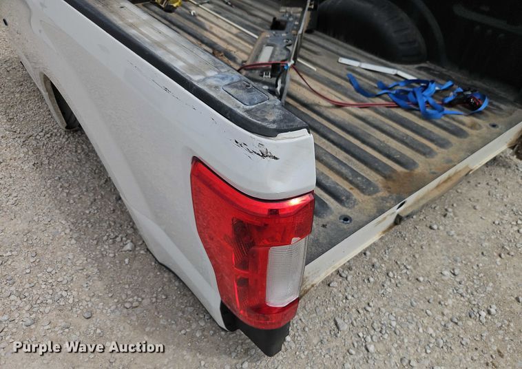 image for item EB8090 Pickup truck bed