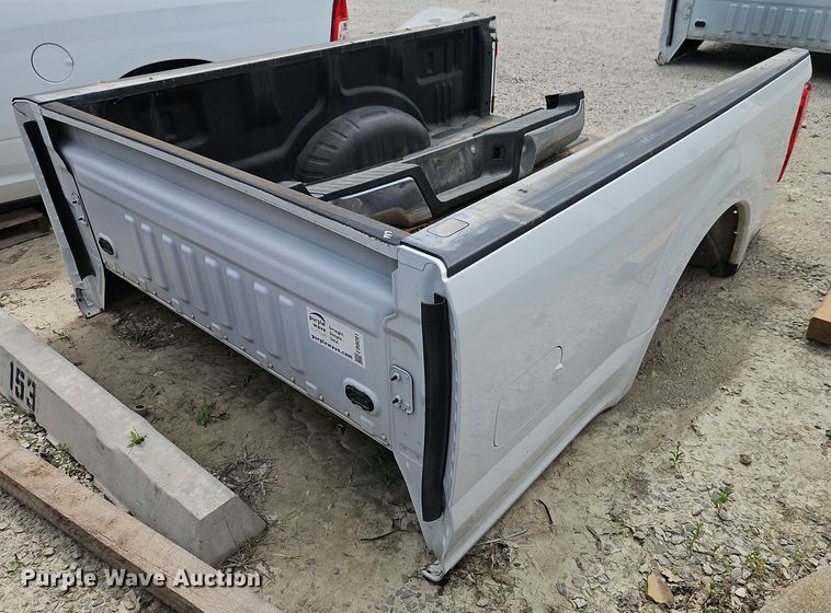 image for item EB8091 Pickup truck bed