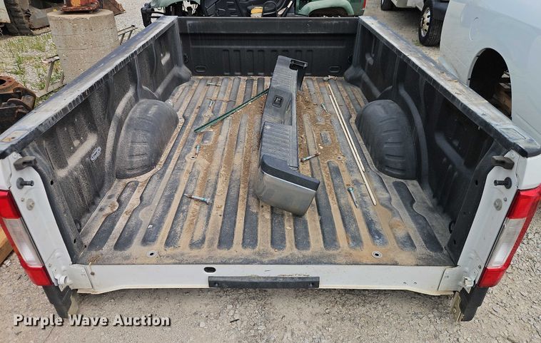 image for item EB8091 Pickup truck bed