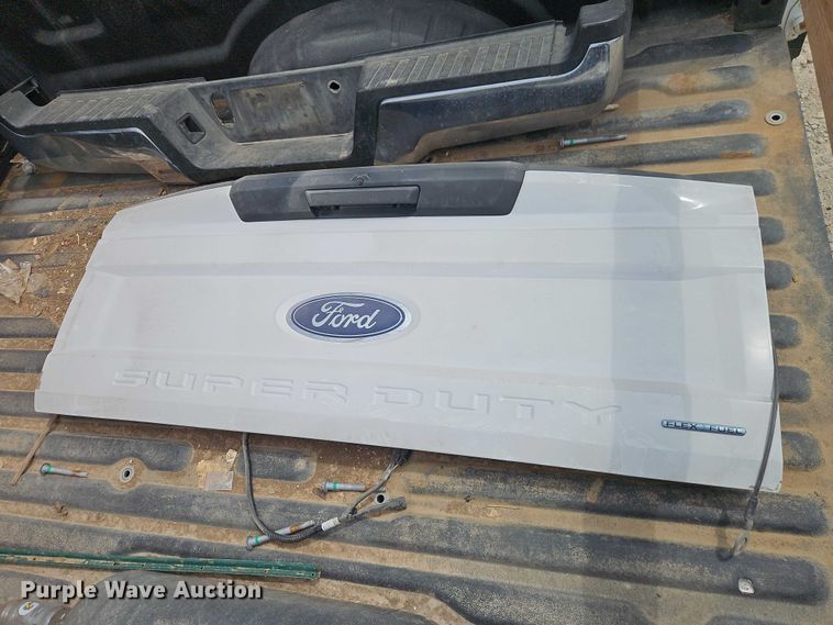 image for item EB8091 Pickup truck bed