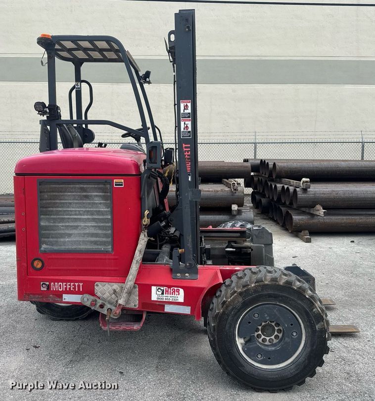 image for item EC3616 2016 Moffett M8 55.4 forklift