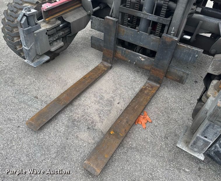 image for item EC3616 2016 Moffett M8 55.4 forklift