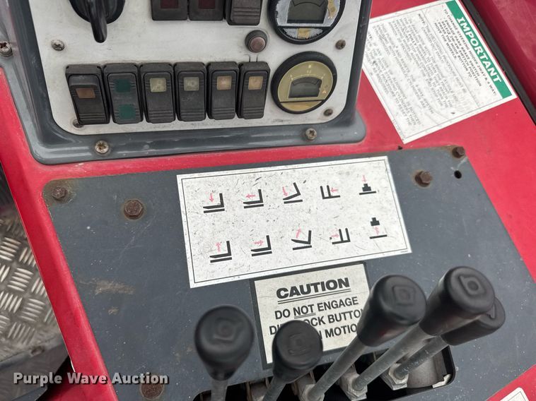 image for item EC3616 2016 Moffett M8 55.4 forklift