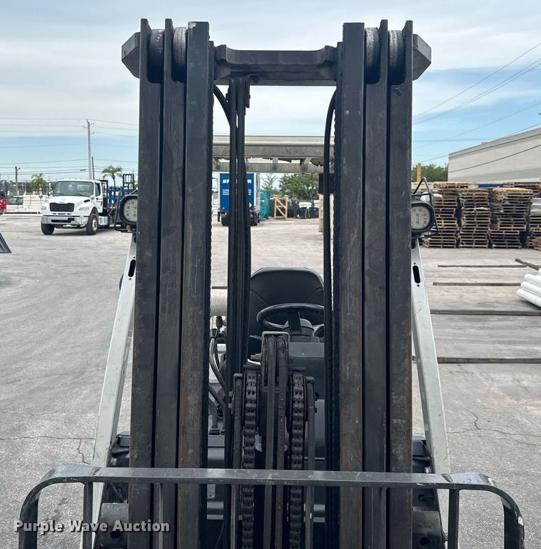 image for item EC3617 2017 UniCarriers PF50 forklift