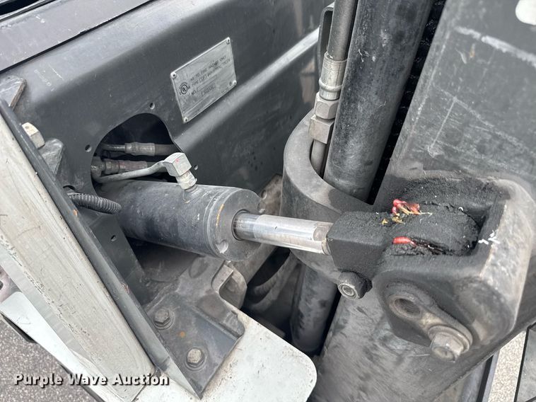 image for item EC3617 2017 UniCarriers PF50 forklift