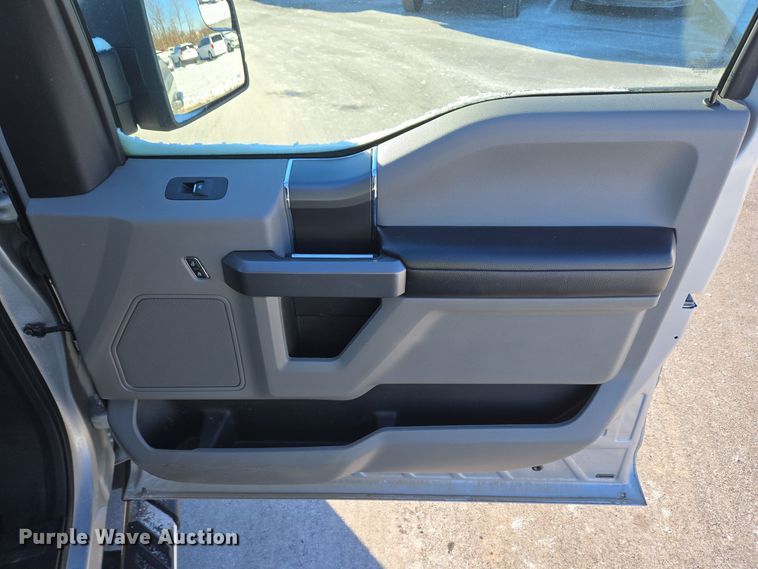 image for item EC3953 2018 Ford F150 XLT SuperCrew pickup truck