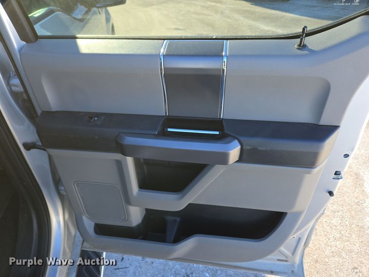 image for item EC3953 2018 Ford F150 XLT SuperCrew pickup truck