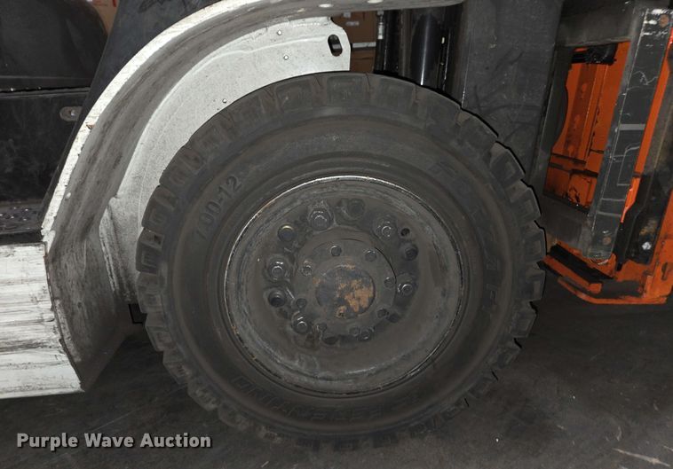 image for item EC4245 2015 Nissan PF50 forklift