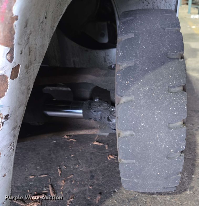 image for item EC4247 2014 Nissan PF50 forklift