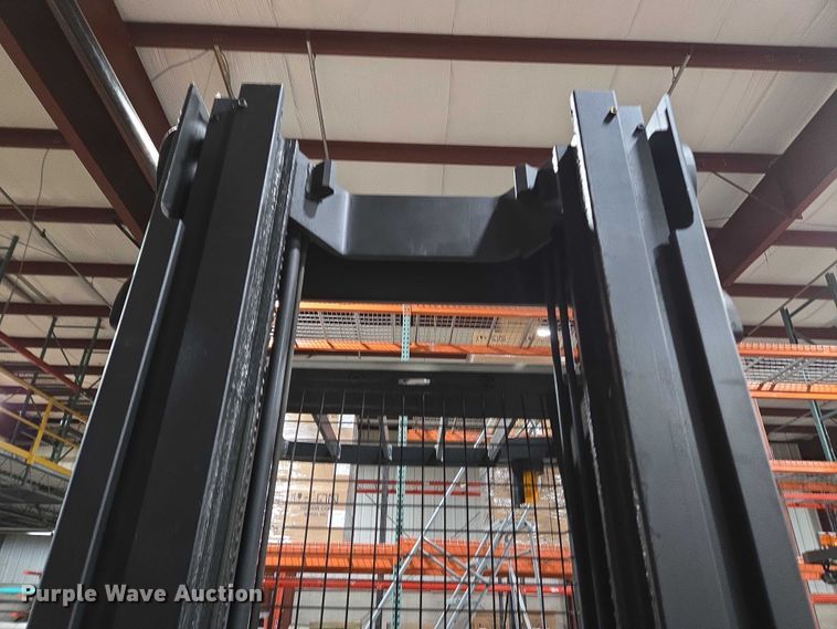 image for item EC4248 2015 Crown RR5725-35 reach truck