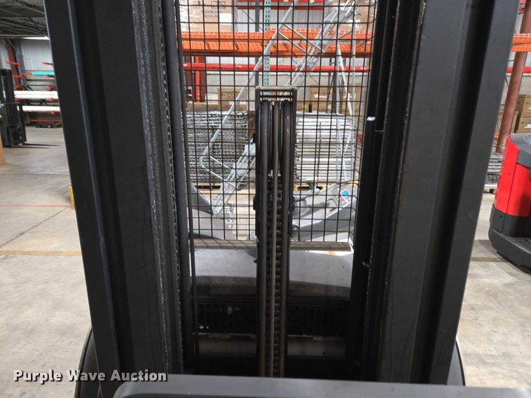 image for item EC4248 2015 Crown RR5725-35 reach truck