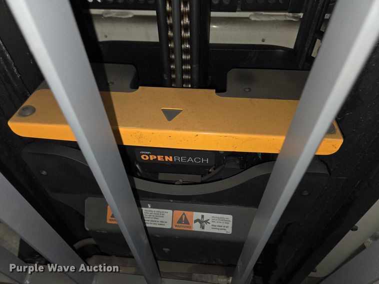 image for item EC4248 2015 Crown RR5725-35 reach truck