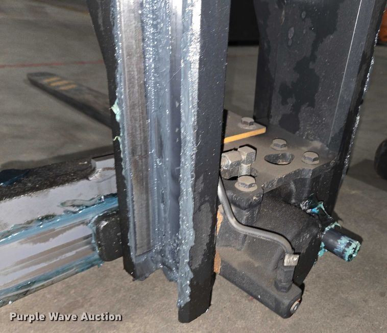 image for item EC4248 2015 Crown RR5725-35 reach truck