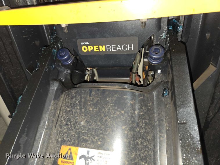 image for item EC4248 2015 Crown RR5725-35 reach truck