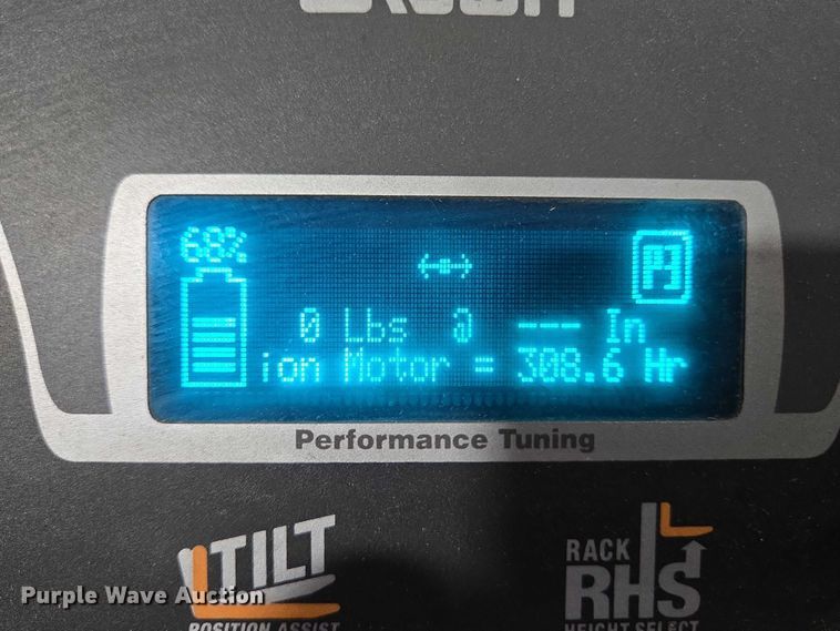 image for item EC4248 2015 Crown RR5725-35 reach truck