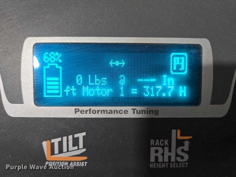 image for item EC4248 2015 Crown RR5725-35 reach truck