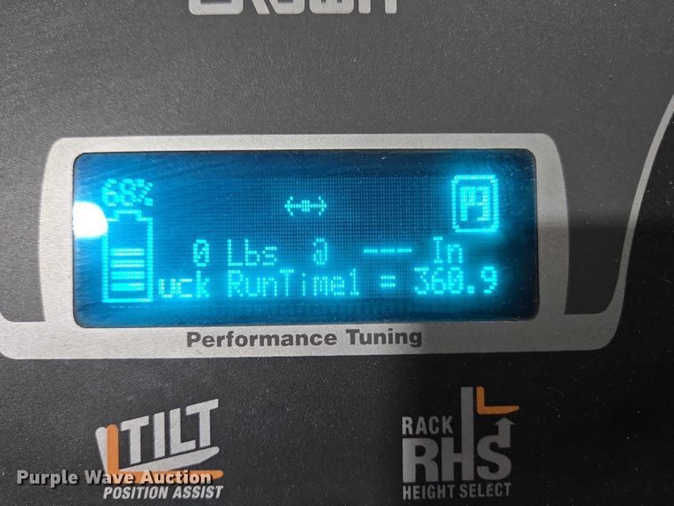 image for item EC4248 2015 Crown RR5725-35 reach truck