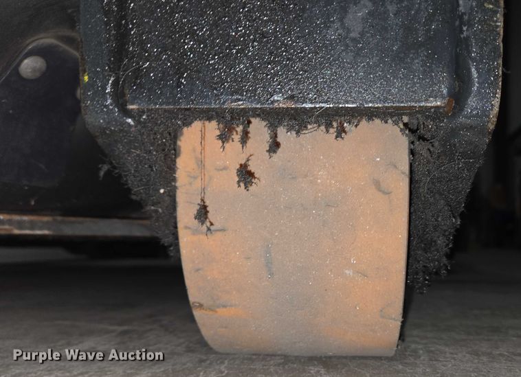 image for item EC4248 2015 Crown RR5725-35 reach truck