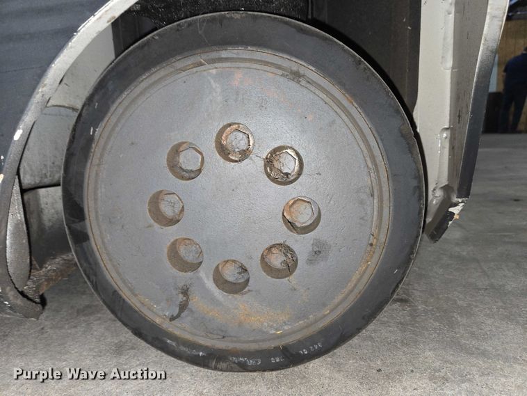 image for item EC4248 2015 Crown RR5725-35 reach truck