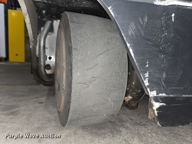 image for item EC4248 2015 Crown RR5725-35 reach truck