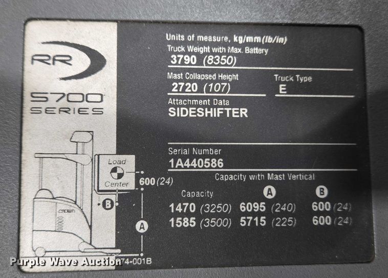 image for item EC4248 2015 Crown RR5725-35 reach truck