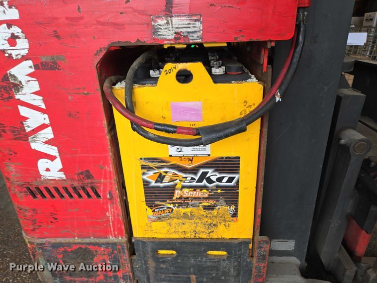 image for item EC4249 2006 Raymond EASI R30TT reach truck