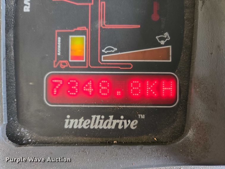 image for item EC4249 2006 Raymond EASI R30TT reach truck