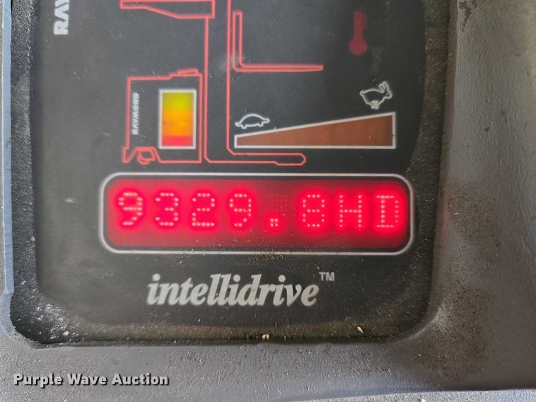 image for item EC4249 2006 Raymond EASI R30TT reach truck