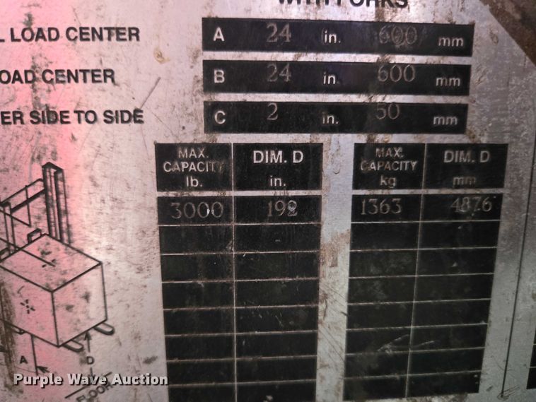 image for item EC4249 2006 Raymond EASI R30TT reach truck