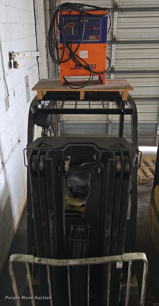 image for item EC4251 Yale ERC045VGN36TE083 forklift