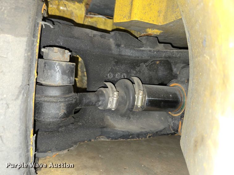 image for item EC4251 Yale ERC045VGN36TE083 forklift