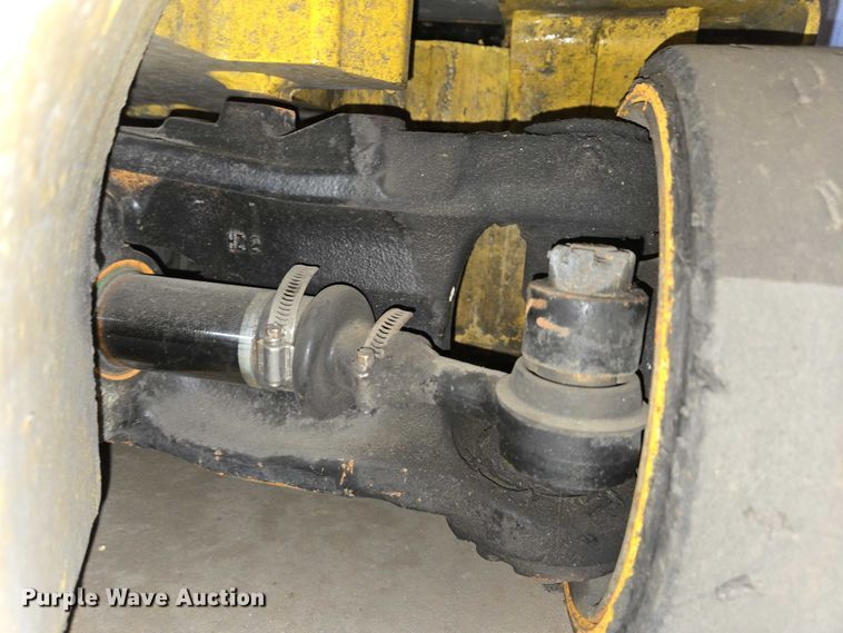 image for item EC4251 Yale ERC045VGN36TE083 forklift