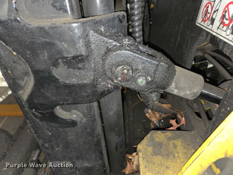 image for item EC4251 Yale ERC045VGN36TE083 forklift