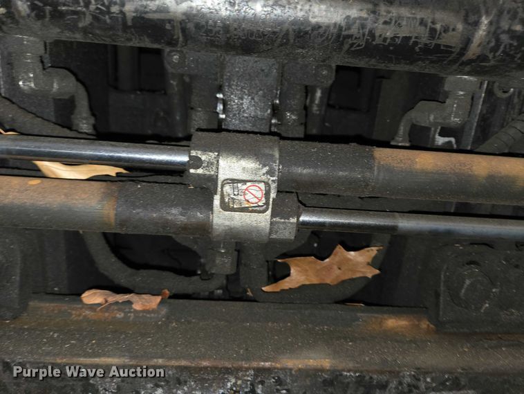 image for item EC4251 Yale ERC045VGN36TE083 forklift