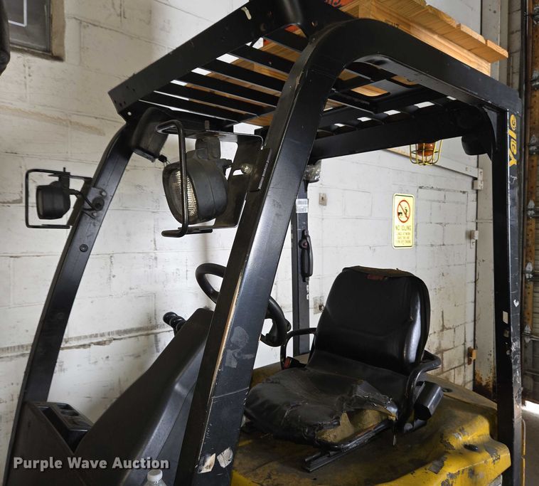 image for item EC4251 Yale ERC045VGN36TE083 forklift