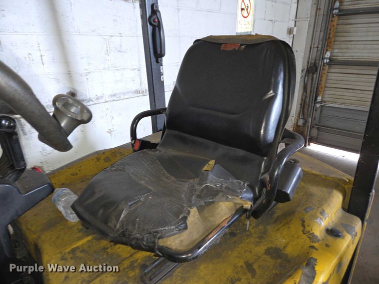 image for item EC4251 Yale ERC045VGN36TE083 forklift