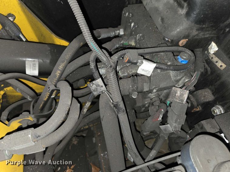 image for item EC4251 Yale ERC045VGN36TE083 forklift